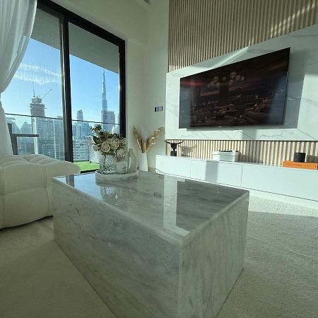 Elegant & Luxury 2Br Apartment Burj And Canal View Sabkhah 외부 사진
