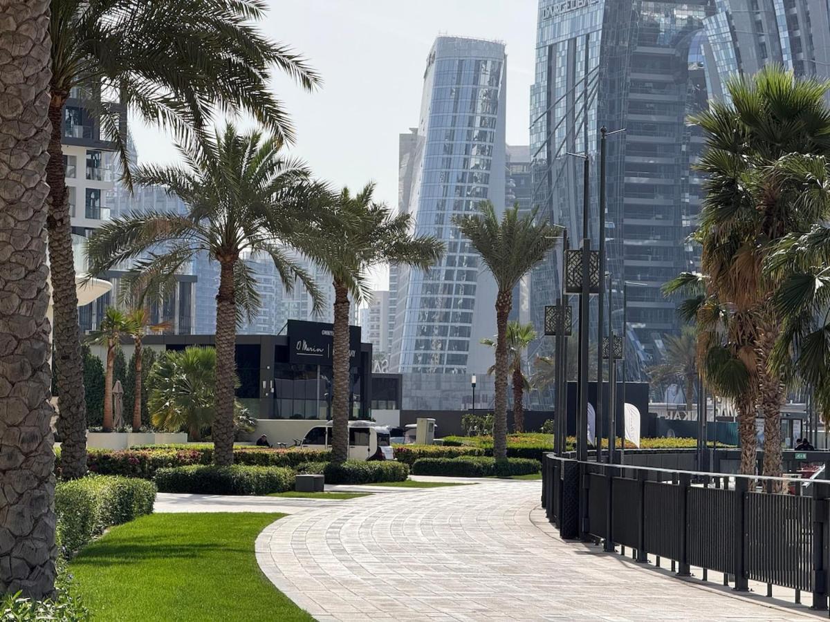 Elegant & Luxury 2Br Apartment Burj And Canal View Sabkhah 외부 사진