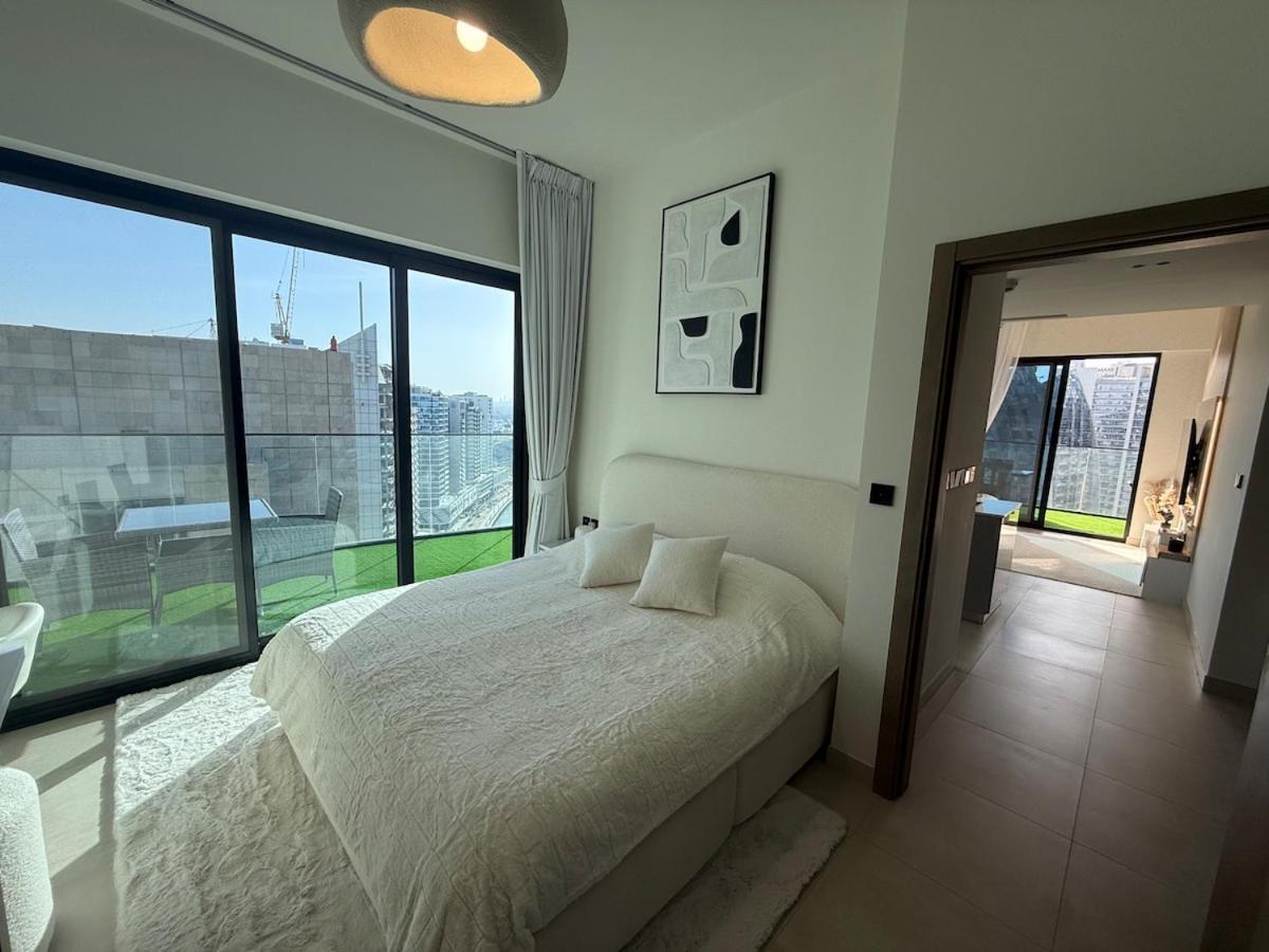 Elegant & Luxury 2Br Apartment Burj And Canal View Sabkhah 외부 사진