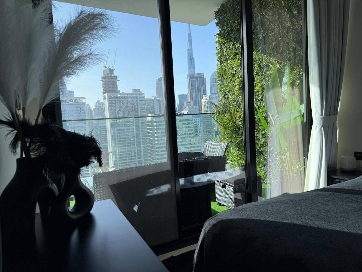 Elegant & Luxury 2Br Apartment Burj And Canal View Sabkhah 외부 사진